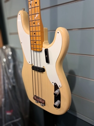 Fender American Vintage II '54 P Bass 3